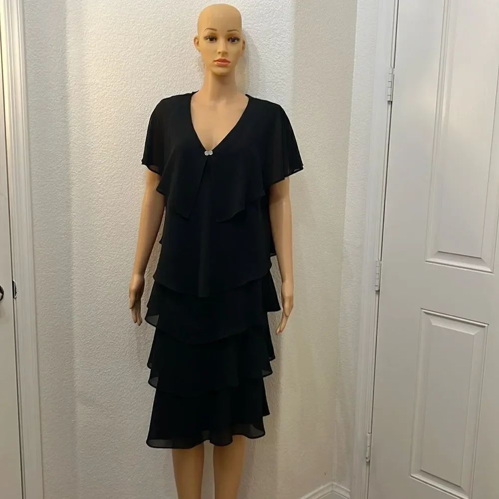 Parts Dress Sz 18 V Neck Short Sleeve Layered Ruffle Mini Black Diamond Accent